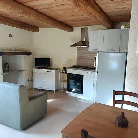 Nebin - Appartamenti Vacanze In Valle Maira *